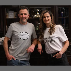 Unisex T-Shirt  "Ich erlaube mir, die Welt nicht mehr ernst zu nehmen."