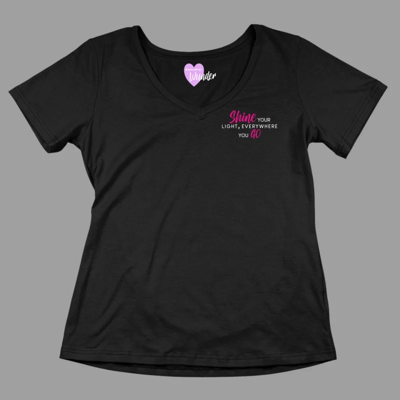Damen T-Shirt V-Ausschnitt - Shine your light, everywhere you go